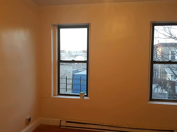 3rd image of 9216 Rockaway Beach Blvd