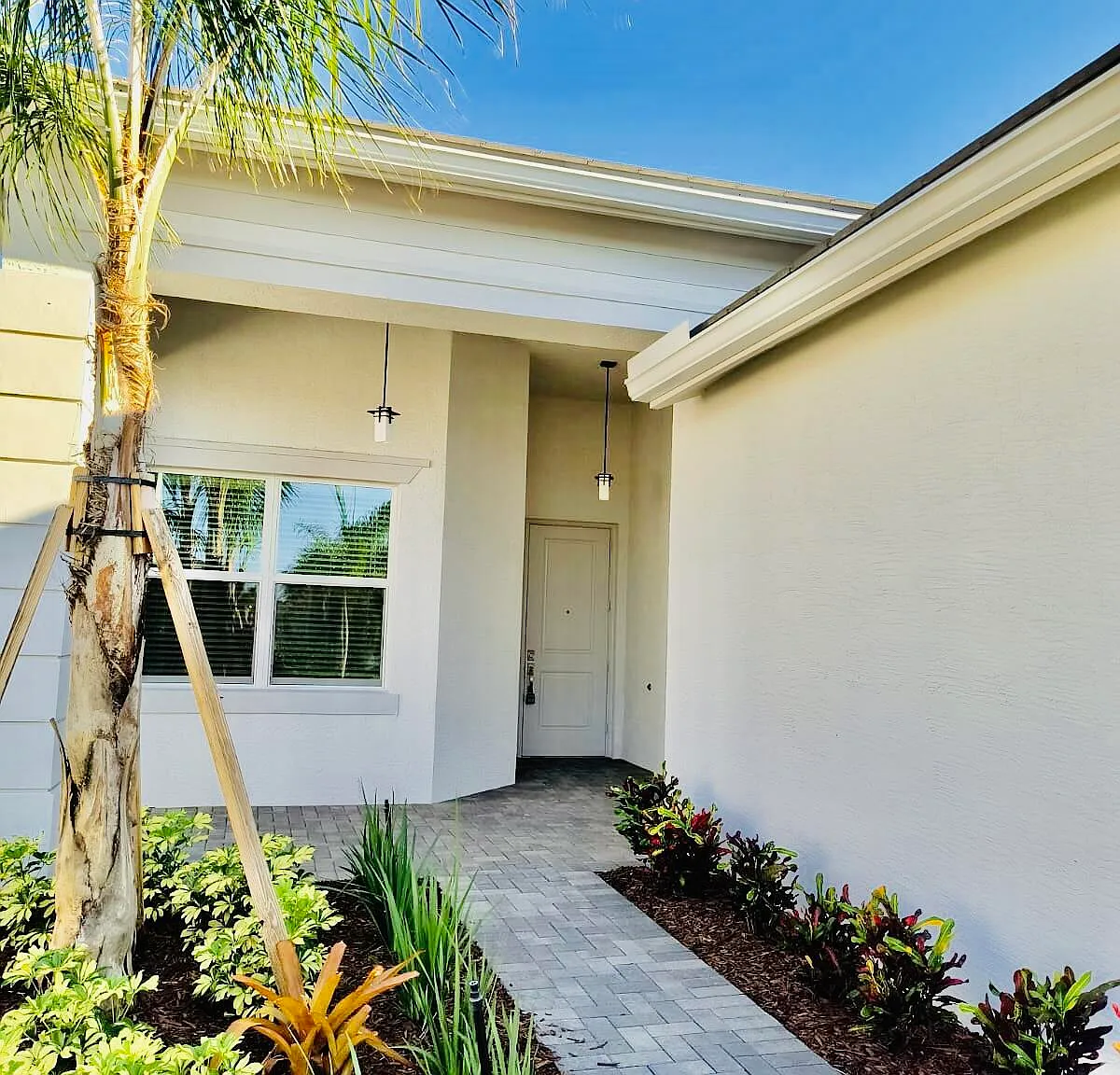 3 bed, 2.5 bath, 2254 sqft, $3,800 — Photo 4