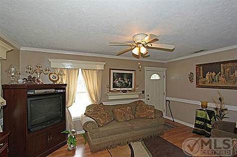 5th image of 7313 Willis Ave