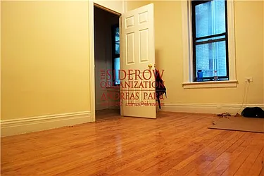 Rented by Siderow Residential Group