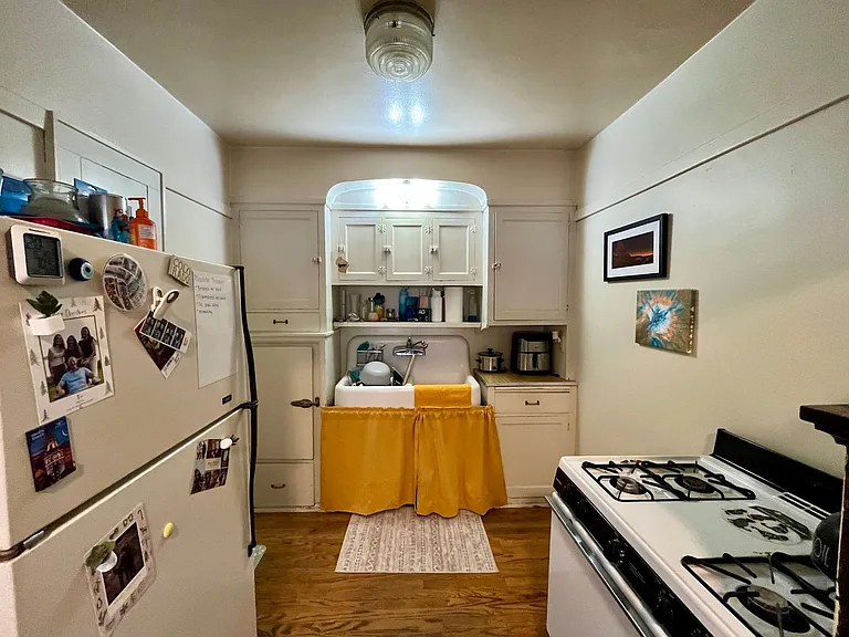 4468 N Oakland Ave — Photo 8