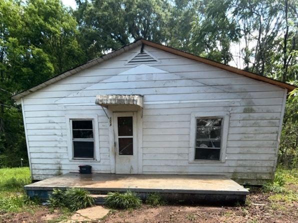 104 Middle St