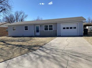 2517 Reeves Ave, Dodge City, KS 67801