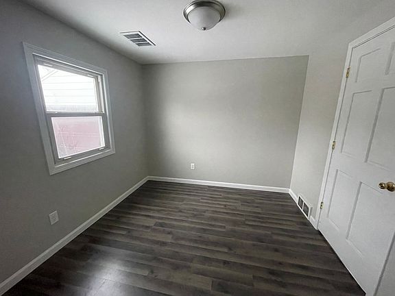 5th image of 335 Eldora Rd