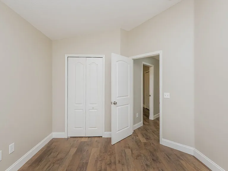 10610 Navigation Dr — Photo 17