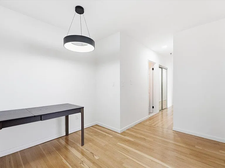 1110 Clinton St #16 — Photo 16