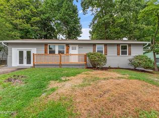 5313 Foxwood Rd, Knoxville, TN 37921