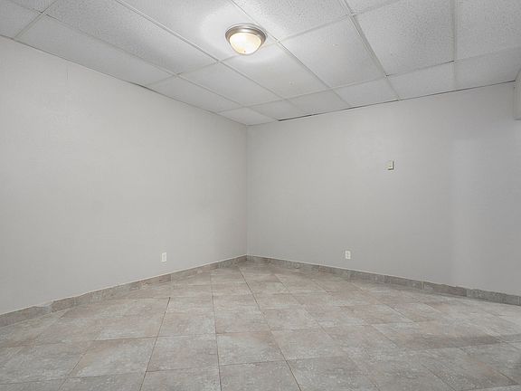 4th image of 22140 Main St #8