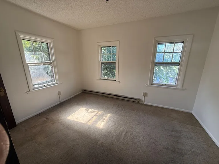 123 Wyoming Ave — Photo 3