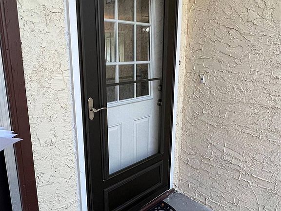 3rd image of 757 Midway Dr Unit B