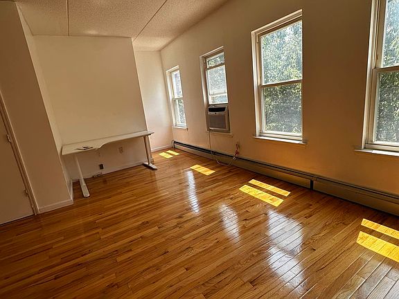 2nd image of 115 W 117th St APT 2A