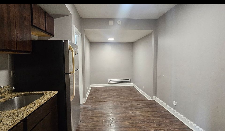 1st image of 3964 W Grand Ave #2