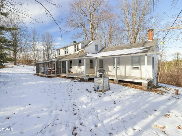 595 Spring Hill Rd, Moscow, PA 18444