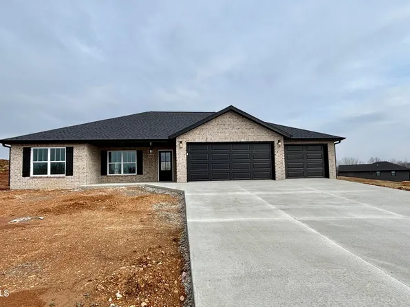 5728 Summerbrook Ct, Jefferson City, MO 65109