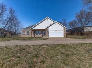12842 Ruby Rd, Farmington, AR 72730