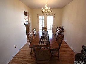 2nd image of 4 Dudley Ln