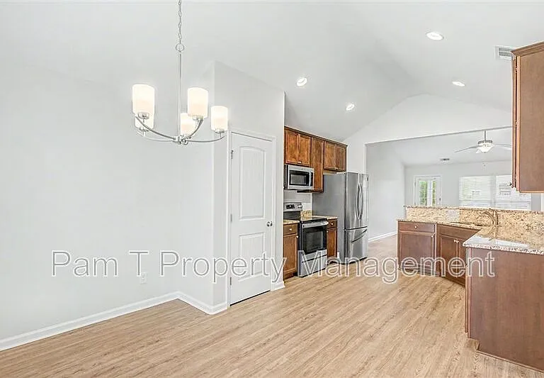 20 Swallow Tail Cir — Photo 13