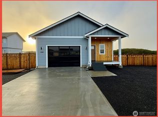 1042 Ocean Shores Blvd SW, Ocean Shores, WA 98569