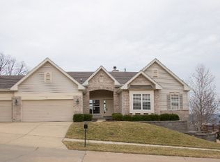 684 Meramec View Dr, Eureka, MO 63025