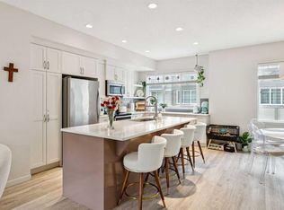 305 Nolanlake Vlg NW, Calgary, AB T3R0Z7