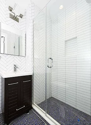 Rented by REAL New York | media 74