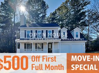 1275 Shamrock Hill Cir, Loganville, GA