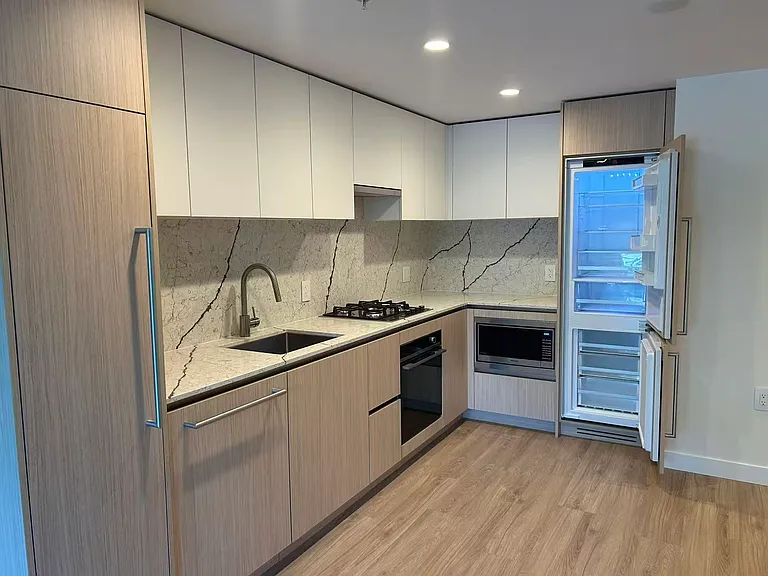 2135 Springer Ave #409 — Photo 5