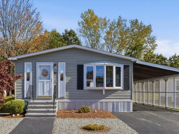 25 Castle Rd, Attleboro, MA 02703