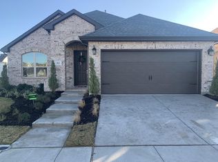 1821 Leo Dr, Van Alstyne, TX 75495