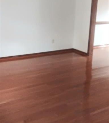 4th image of 2033 Silver Lake Dr