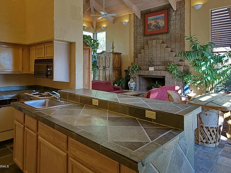 6655 N Canyon Crest Dr #3216 — Photo 20