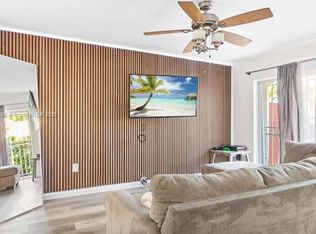 8530 NW 3rd Ln #TOWNHOUSE 411, Miami, FL 33126