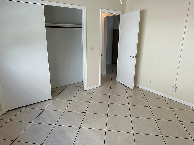616 Lucerne Ave #5 — Photo 5