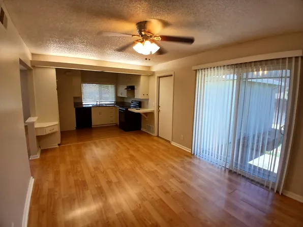 9952 Vanguard Dr, Sacramento, CA 95827