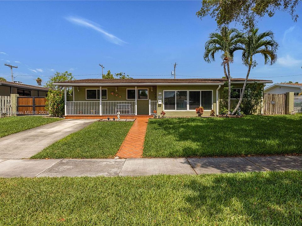 1st image of 9485 Dominican Dr
