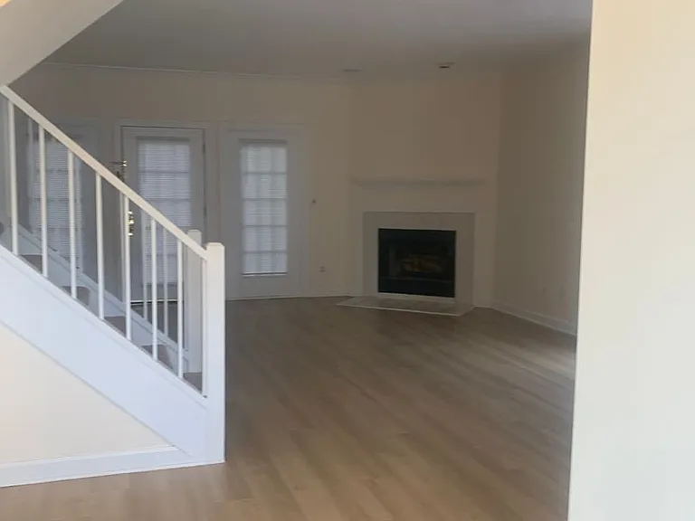 6133 Highcastle Ct — Photo 2