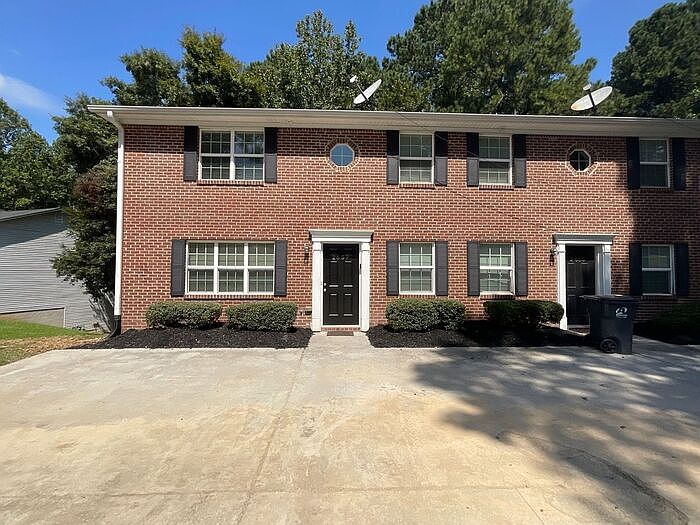 1st image of 2657 Parkside Way