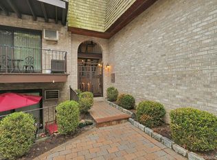 555 Central Park Avenue #125, Scarsdale, NY 10583