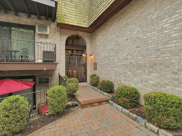 555 Central Park Avenue #125, Scarsdale, NY 10583