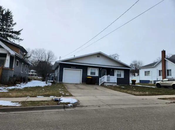 609 N Jackson St, Ionia, MI 48846