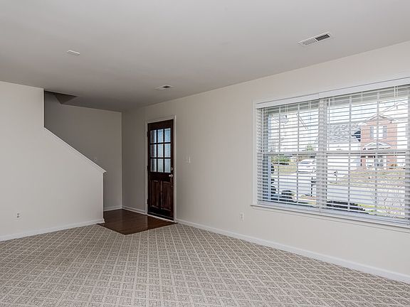 3rd image of 5010 Stowe Derby Dr