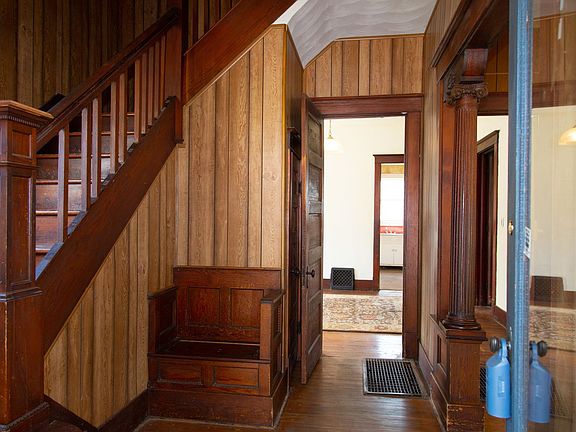 5th image of 612 N Charles St