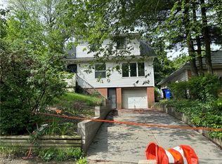 1818 Reyburn Rd, Cleveland, OH 44112