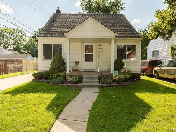 3460 Edgewood St, Dearborn, MI 48124