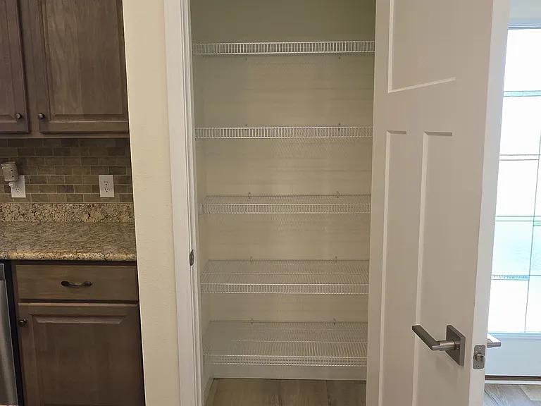Kitchen pantry