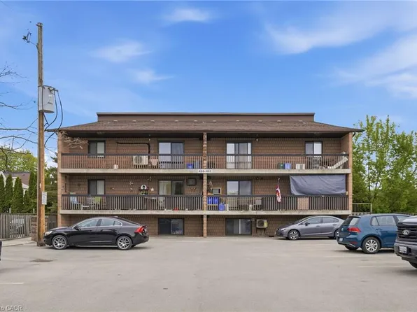 482 James St N #104, Hamilton, ON L8L 1J1