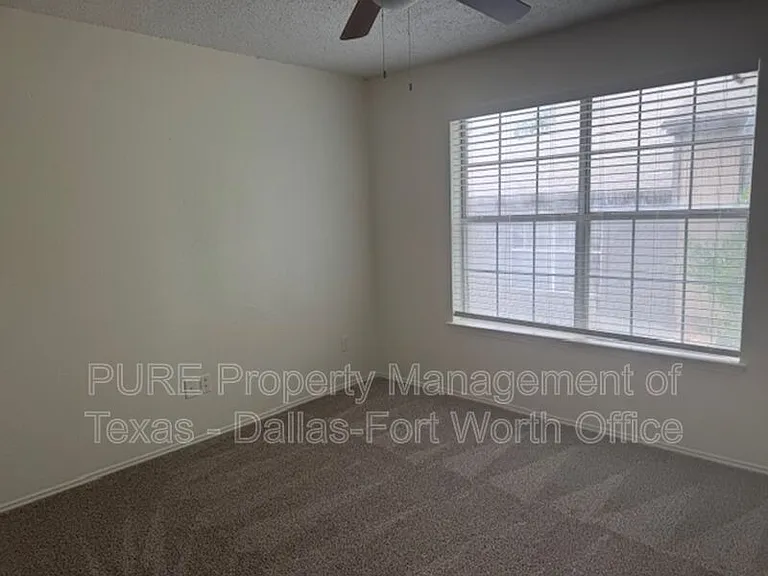 4002 W Pioneer Dr #119 — Photo 6