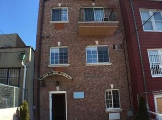 31-62 37th St, Astoria, NY 11106