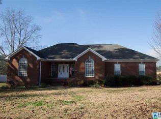 Pineview Dr, CLANTON, AL 35045