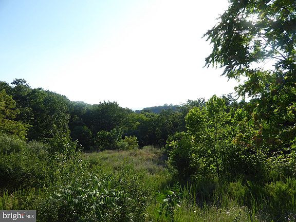 3rd image of Sunrise Dr